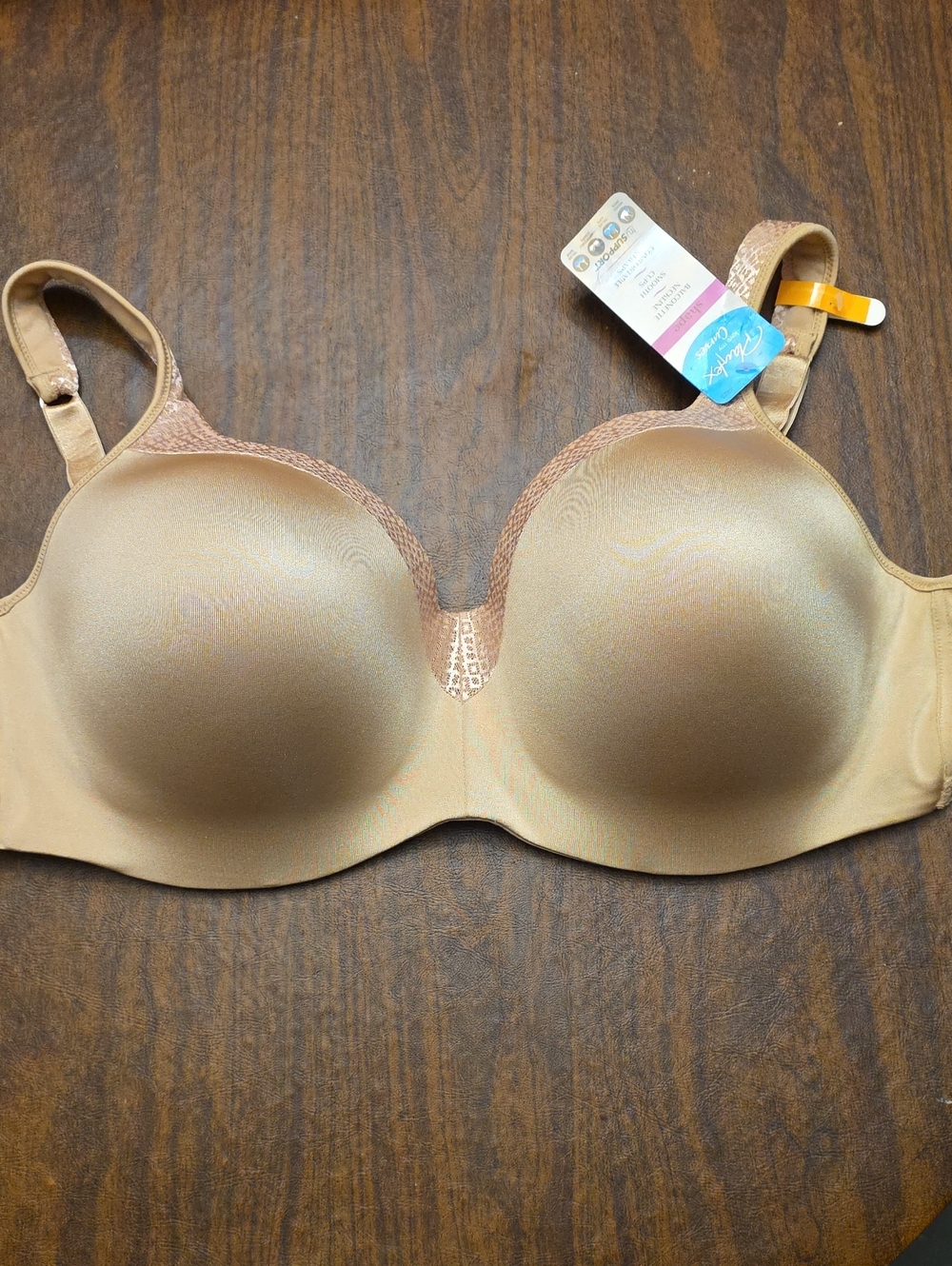 NWT Playtex Beige Nude Underwire Molded Bra
